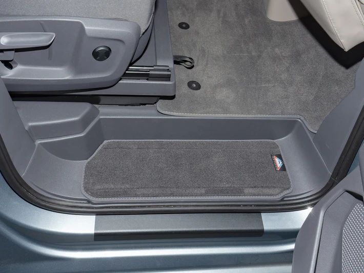 BRANDRUP® Teppich-Set Fahrerhaus-Trittstufen, Volkswagen T7