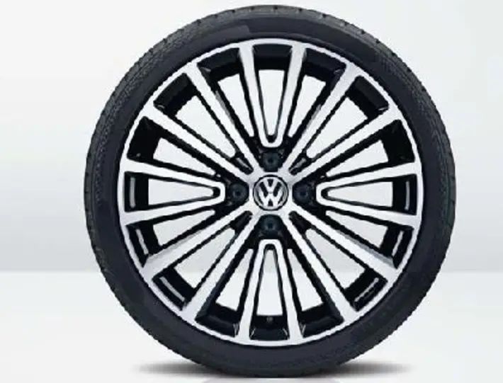 VW Polygon 6,5x17 4/100/43 Schwarz glanzgedreht