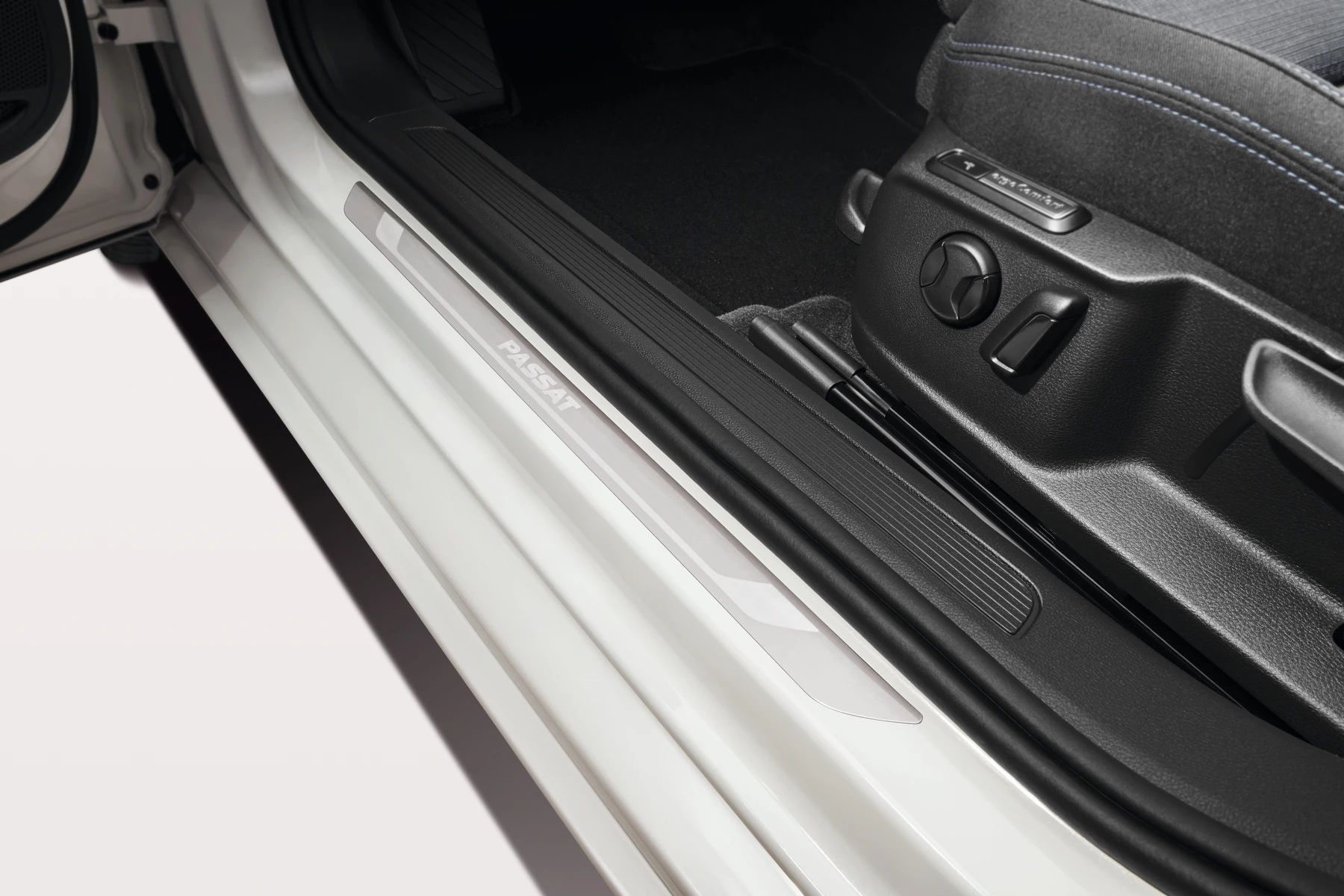 Volkswagen Original Einstiegsleistenfolien für Passat