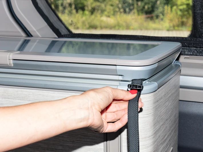 BRANDRUP® ISOLITE® Befest.-Set für die Küchenblockschiene Volkswagen T7 California Ocean / Coast