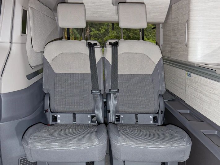 BRANDRUP® Second Skin® Schlafsitz rechts, "Ribella Sandwick/Raven", VW T7 Cali