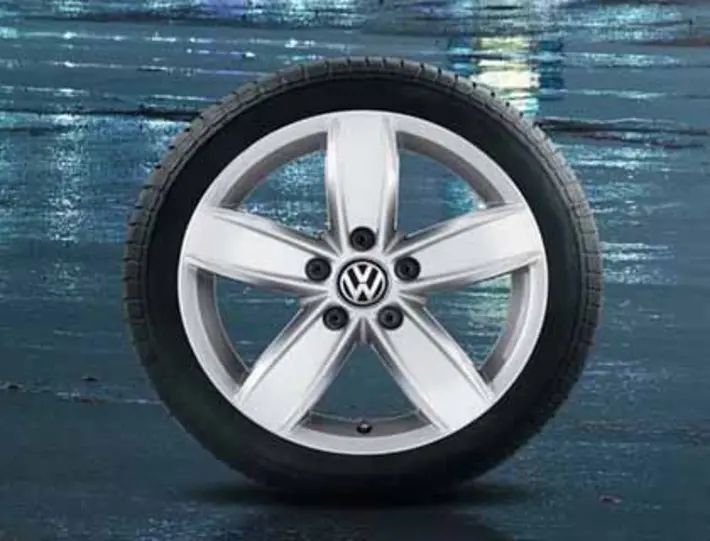 Volkswagen Leichtmetallfelge Corvara 6,5 x17 5/112/38 Silber